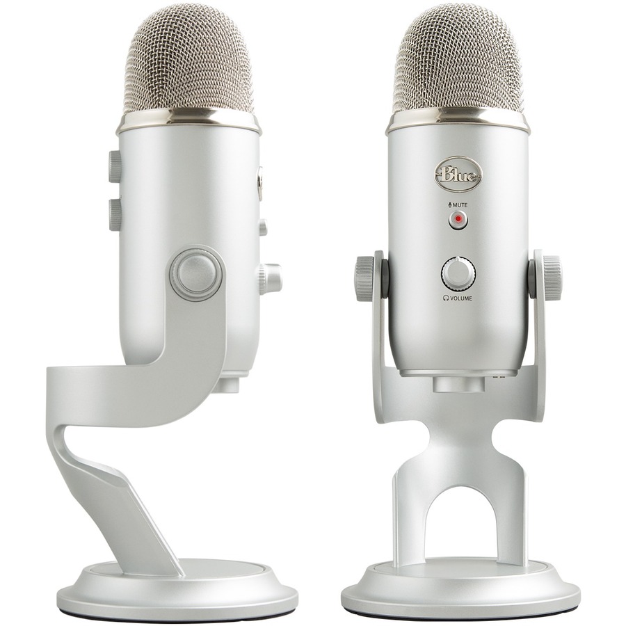 Blue Yeti USB condenser microphone in silver for podcasting and streaming